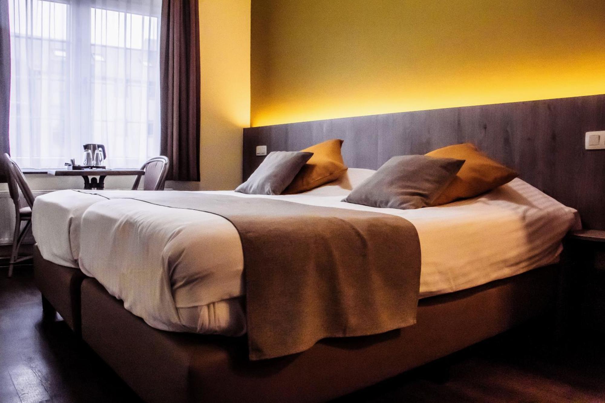 Hotel Des Postes Houffalize Bagian luar foto