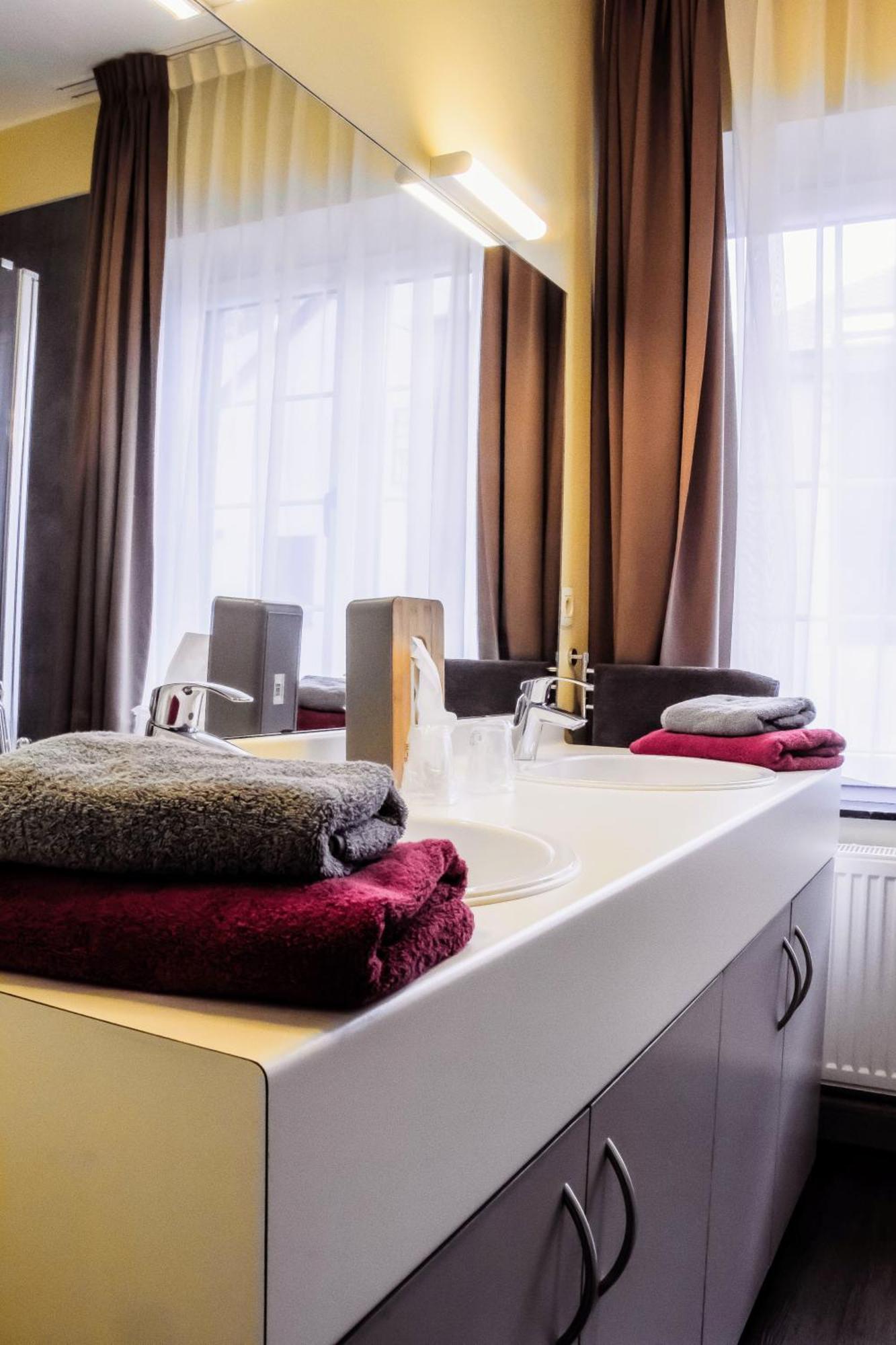 Hotel Des Postes Houffalize Ruang foto